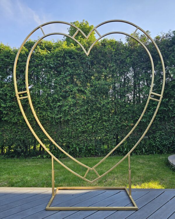 7.5ft heavy-duty Heart backdrop stand